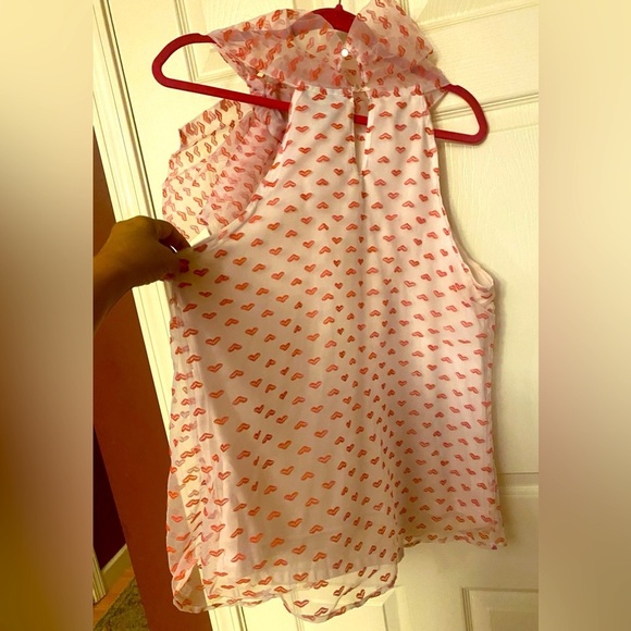 Red & White Chiffon 💋 Lips Sleeveless Blouse w/Side Collar Bow, EUC - Picture 9 of 14